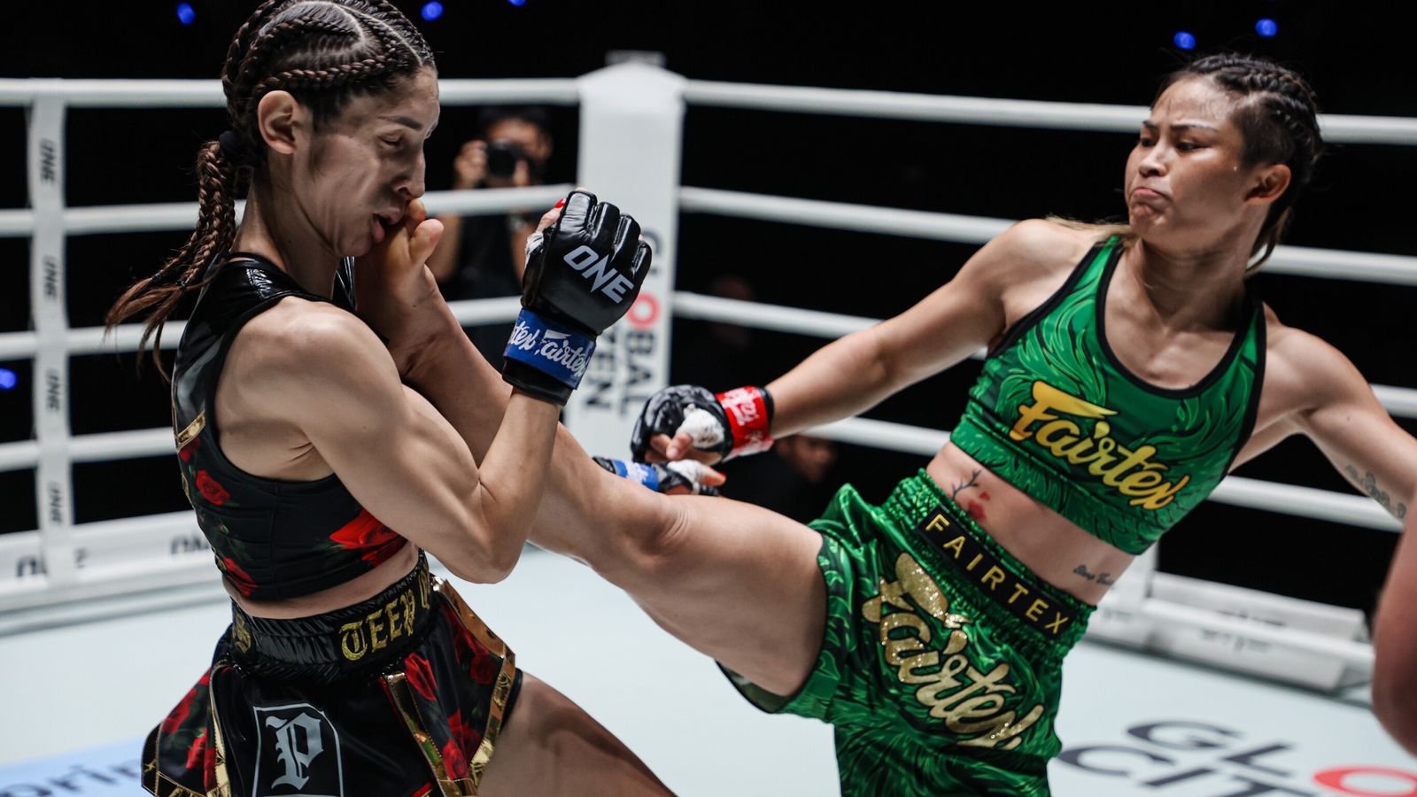 ONE Fight Night 47:Stamp Fairtex以坚定的分歧判决战胜Selina Flores,消除疑虑